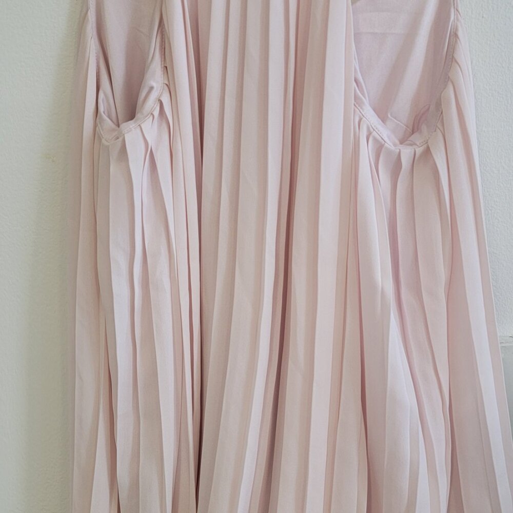 Express - Picture 7 of 7